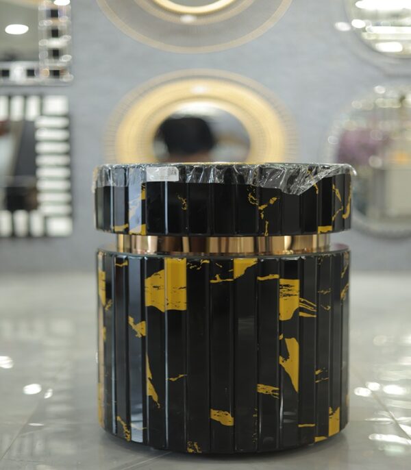 Black & Golden Side Tabel