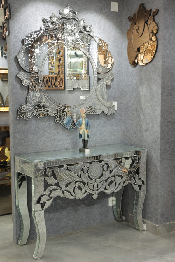 Mirror & Table for Sophisticated Spaces